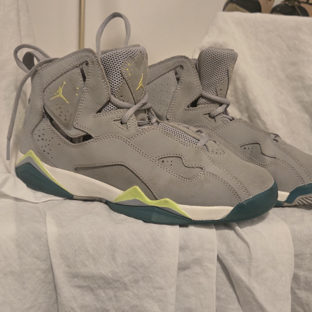 Kids Gray and Green Athletic Shoes